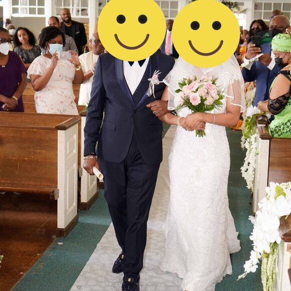 Chic Floral Lace Gown - Picture 17 of 17